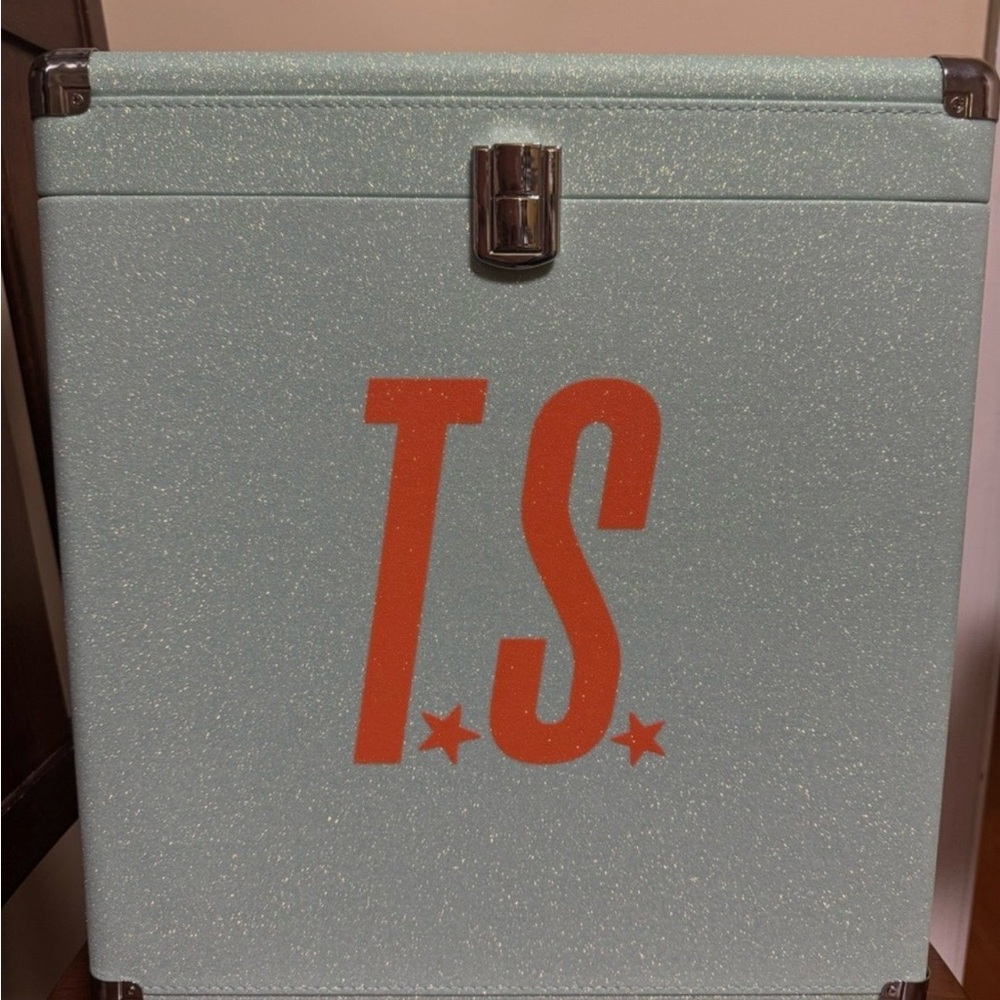 Taylor Swift Vinyl Holder
